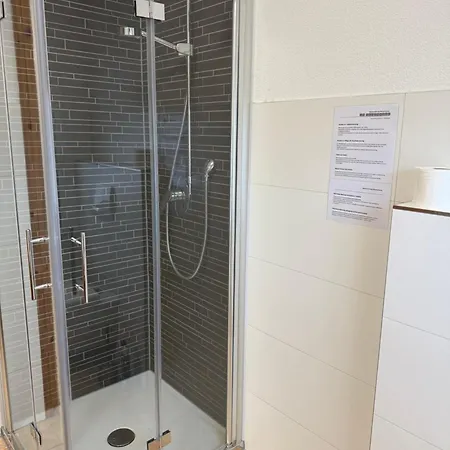 Moderne Monteurwohnung Mit Terrasse 